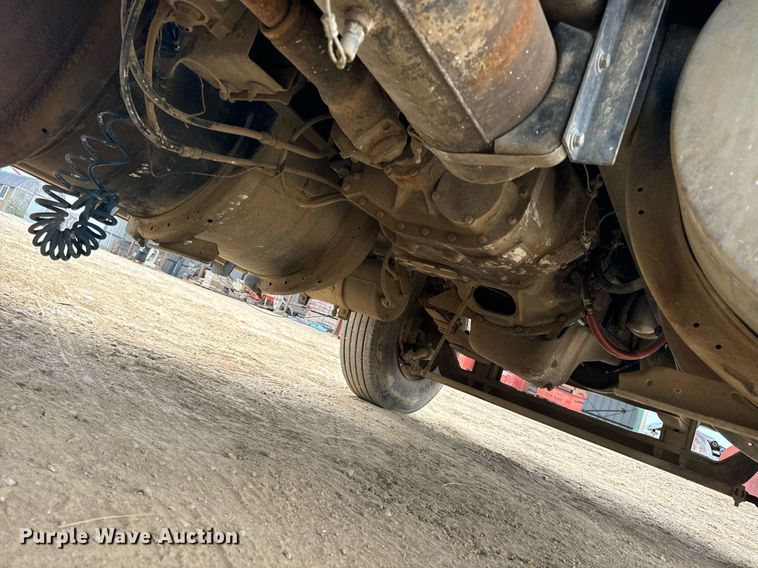 image for item EH7376 1984 GMC General water truck