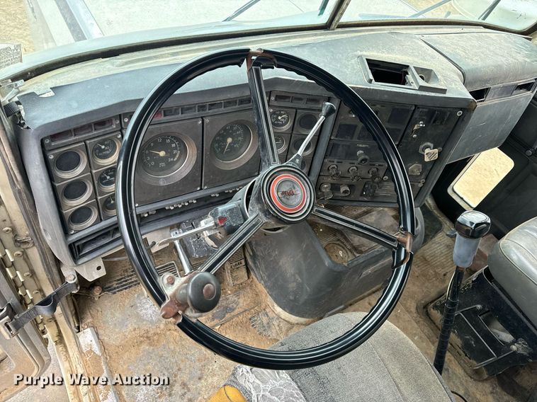 image for item EH7376 1984 GMC General water truck