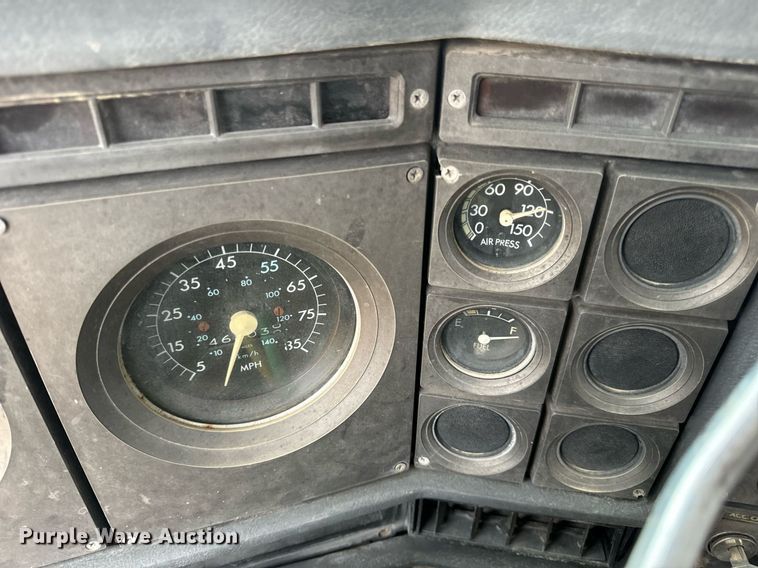 image for item EH7376 1984 GMC General water truck