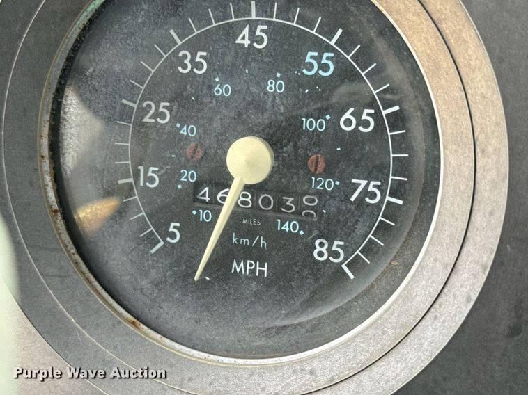 image for item EH7376 1984 GMC General water truck