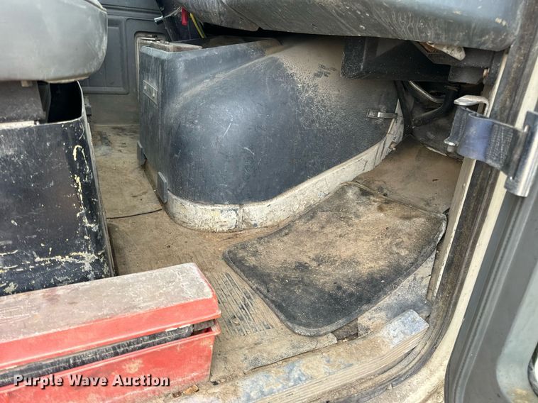 image for item EH7376 1984 GMC General water truck