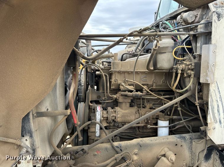 image for item EH7376 1984 GMC General water truck