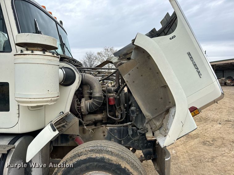 image for item EH7376 1984 GMC General water truck