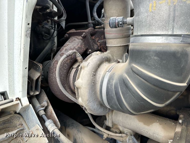 image for item EH7376 1984 GMC General water truck