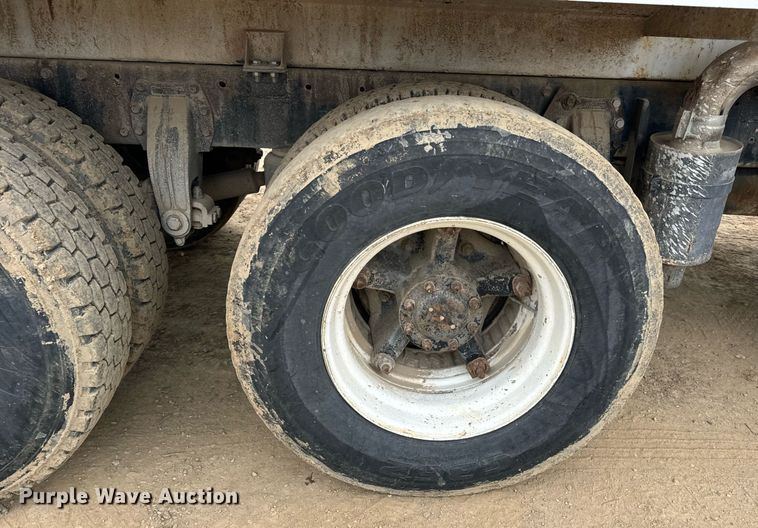 image for item EH7376 1984 GMC General water truck