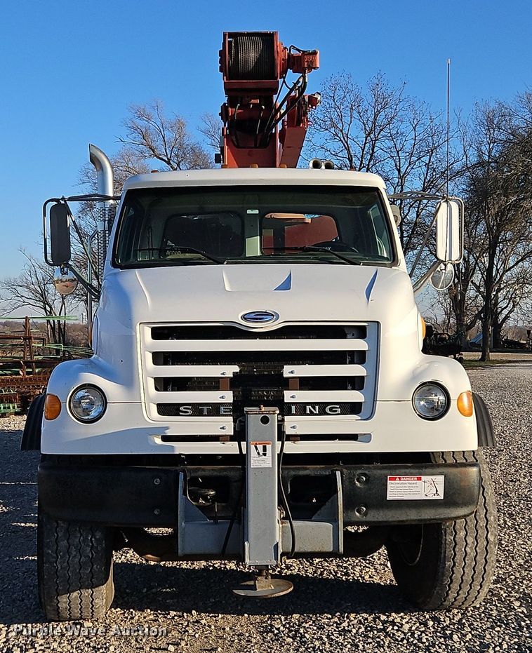 image for item EI8637 2002 Sterling L7500 crane truck