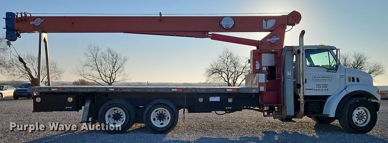 image for item EI8637 2002 Sterling L7500 crane truck