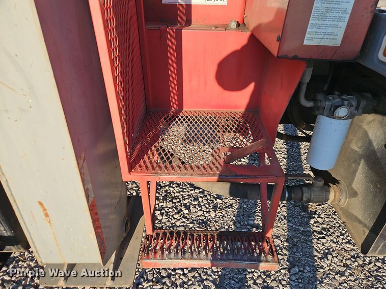 image for item EI8637 2002 Sterling L7500 crane truck