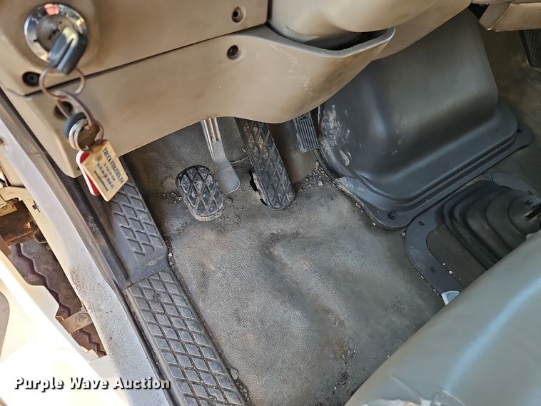 image for item EI8637 2002 Sterling L7500 crane truck