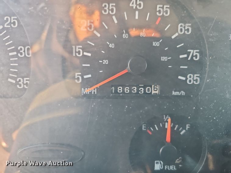 image for item EI8637 2002 Sterling L7500 crane truck