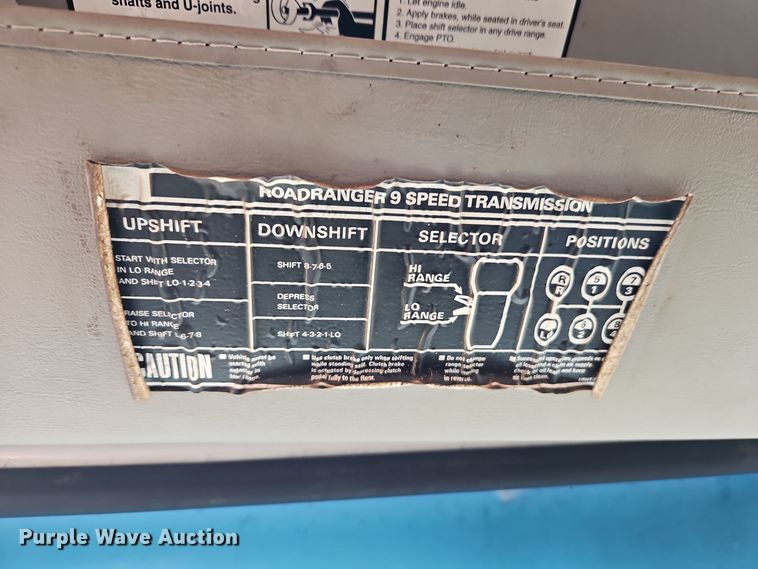 image for item EI8637 2002 Sterling L7500 crane truck