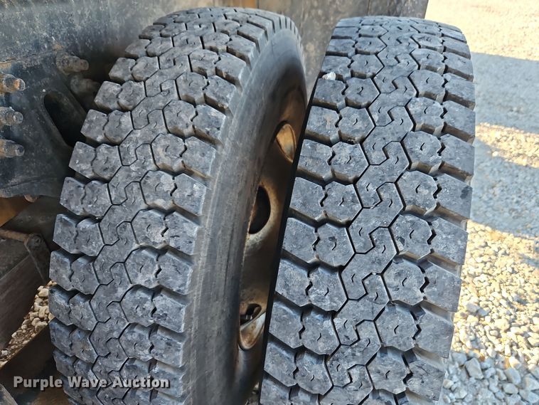 image for item EI8637 2002 Sterling L7500 crane truck