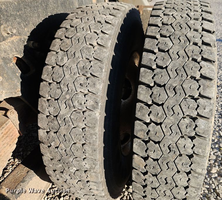 image for item EI8637 2002 Sterling L7500 crane truck