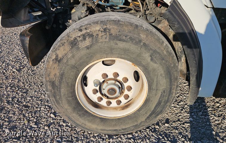 image for item EI8637 2002 Sterling L7500 crane truck