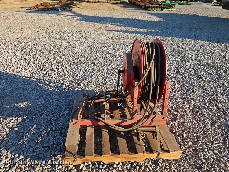 image for item EI8637 2002 Sterling L7500 crane truck