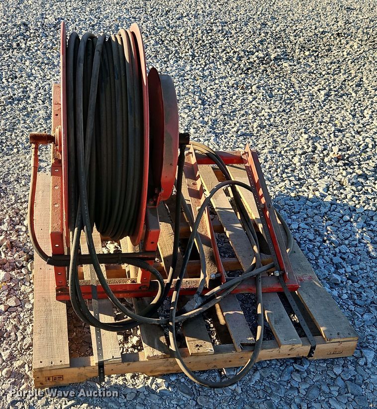 image for item EI8637 2002 Sterling L7500 crane truck