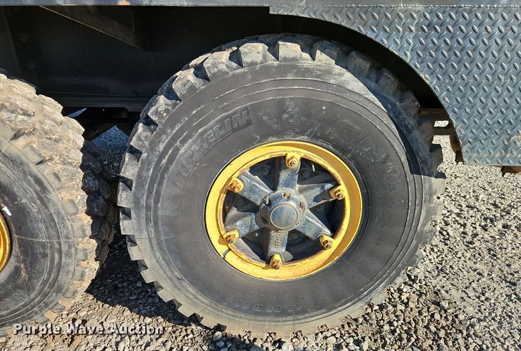 image for item EI8638 Lima 700-TC crane