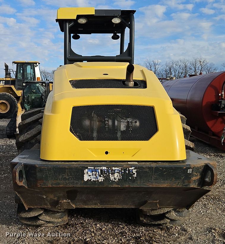 image for item EI8693 2018 Bomag BW213-DH5 single drum vibratory roller