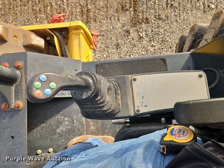 image for item EI8693 2018 Bomag BW213-DH5 single drum vibratory roller