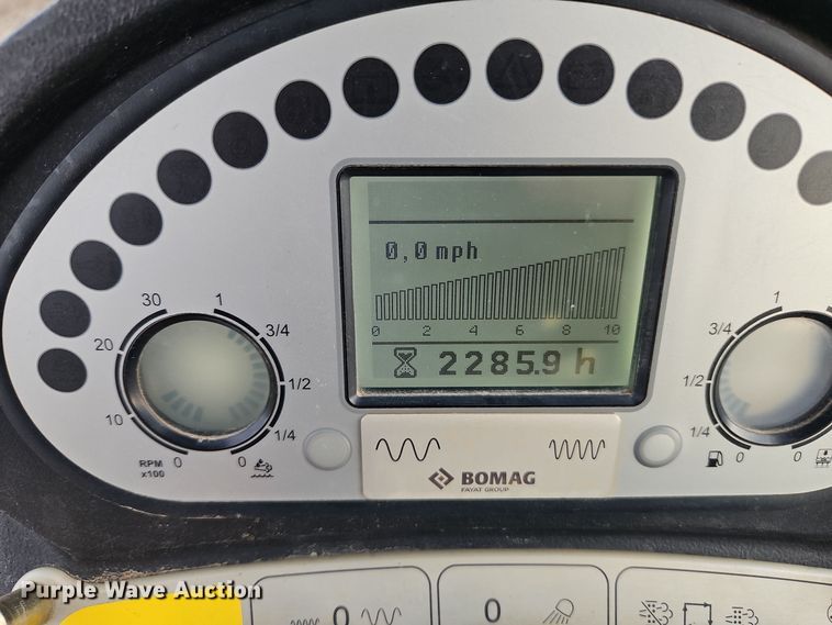 image for item EI8693 2018 Bomag BW213-DH5 single drum vibratory roller