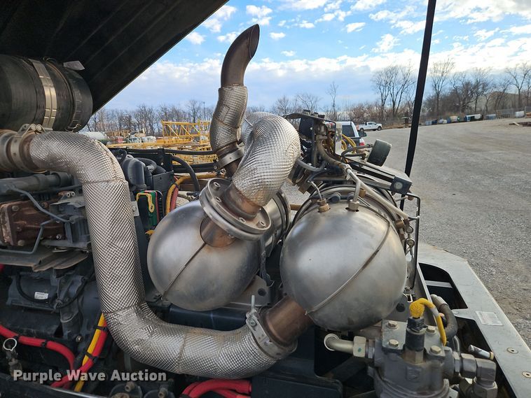 image for item EI8693 2018 Bomag BW213-DH5 single drum vibratory roller