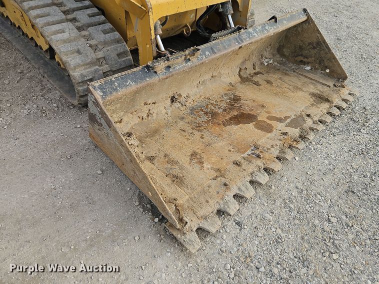 image for item EI8694 2022 Caterpillar 299D3 tracked skid steer loader