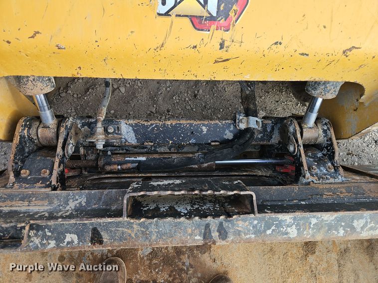 image for item EI8694 2022 Caterpillar 299D3 tracked skid steer loader