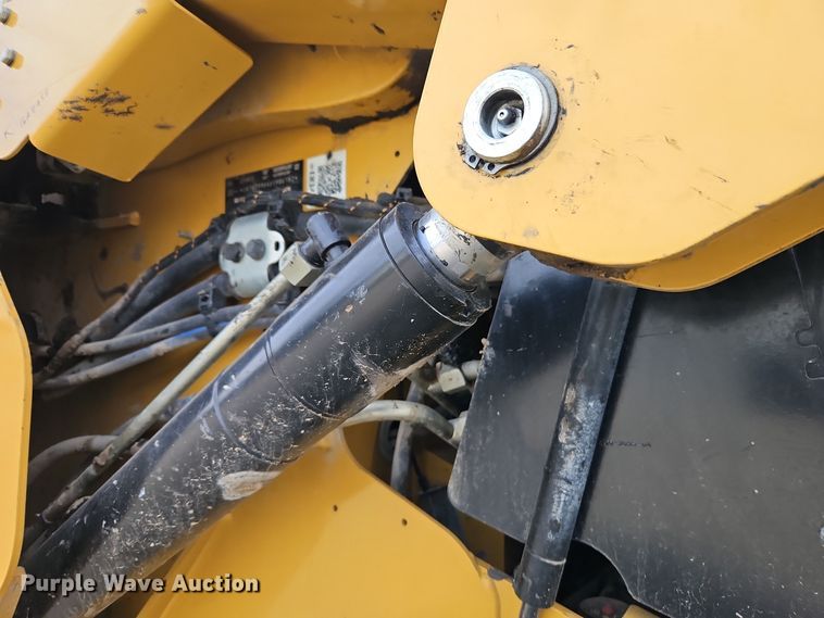 image for item EI8694 2022 Caterpillar 299D3 tracked skid steer loader
