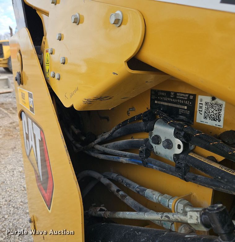 image for item EI8694 2022 Caterpillar 299D3 tracked skid steer loader