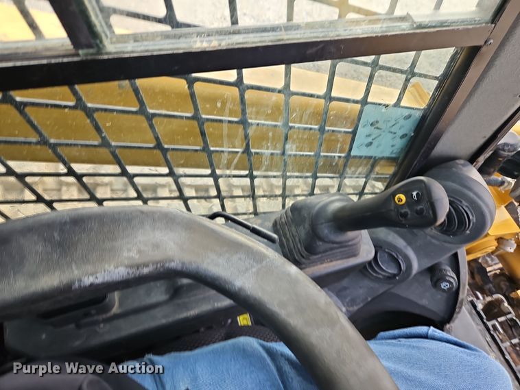 image for item EI8694 2022 Caterpillar 299D3 tracked skid steer loader