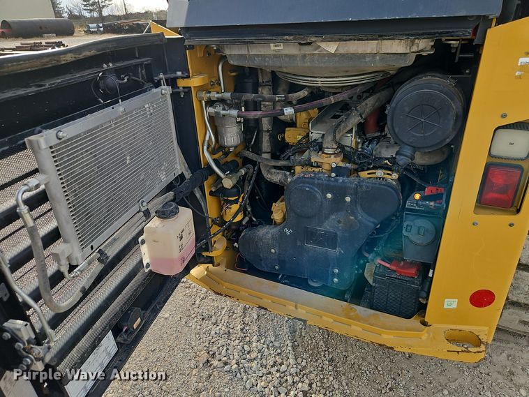 image for item EI8694 2022 Caterpillar 299D3 tracked skid steer loader