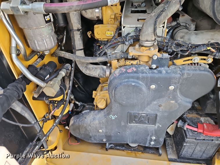 image for item EI8694 2022 Caterpillar 299D3 tracked skid steer loader