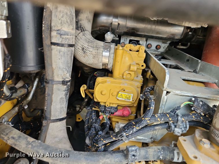 image for item EI8694 2022 Caterpillar 299D3 tracked skid steer loader