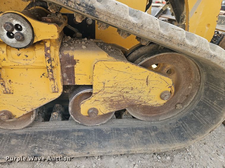 image for item EI8694 2022 Caterpillar 299D3 tracked skid steer loader