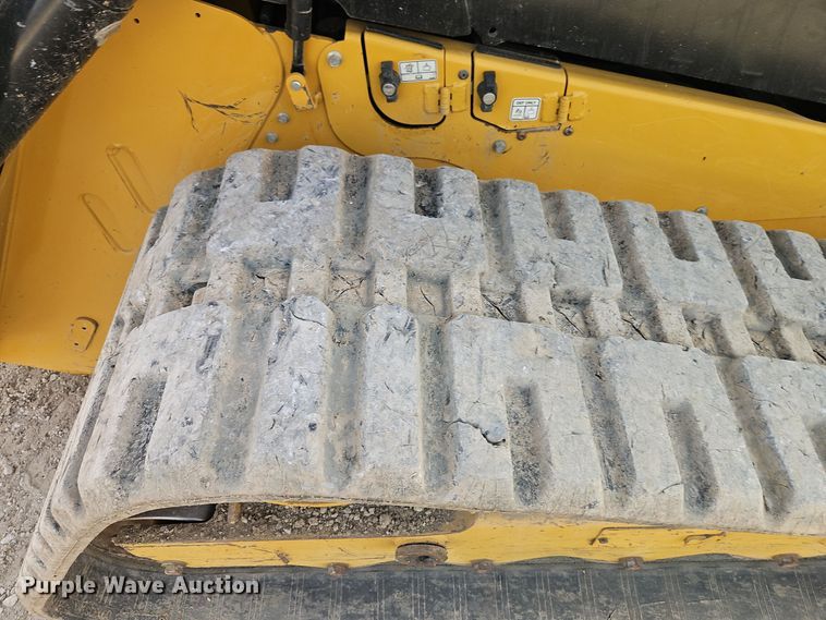 image for item EI8694 2022 Caterpillar 299D3 tracked skid steer loader