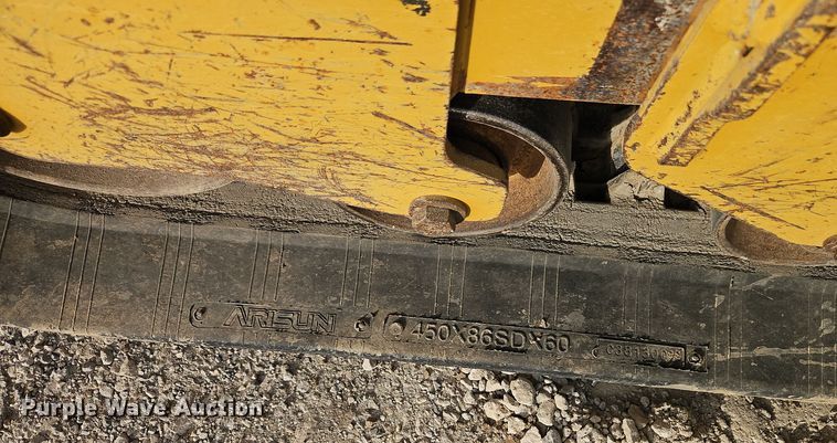 image for item EI8694 2022 Caterpillar 299D3 tracked skid steer loader