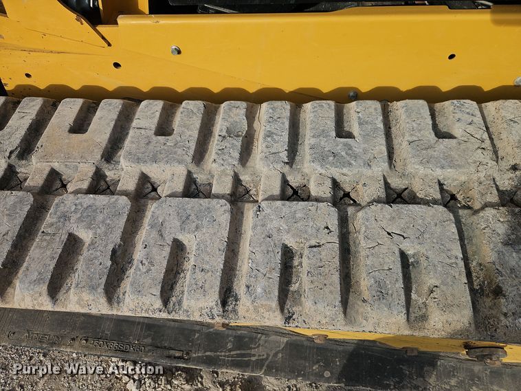 image for item EI8694 2022 Caterpillar 299D3 tracked skid steer loader