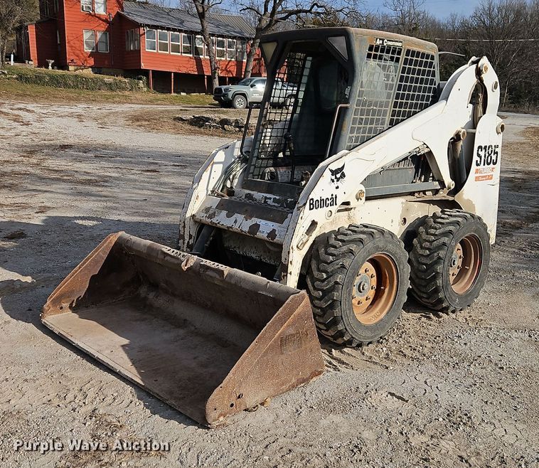image for item EI8718 2003 Bobcat S185 skid steer loader