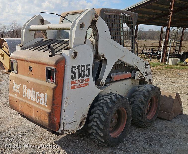 image for item EI8718 2003 Bobcat S185 skid steer loader