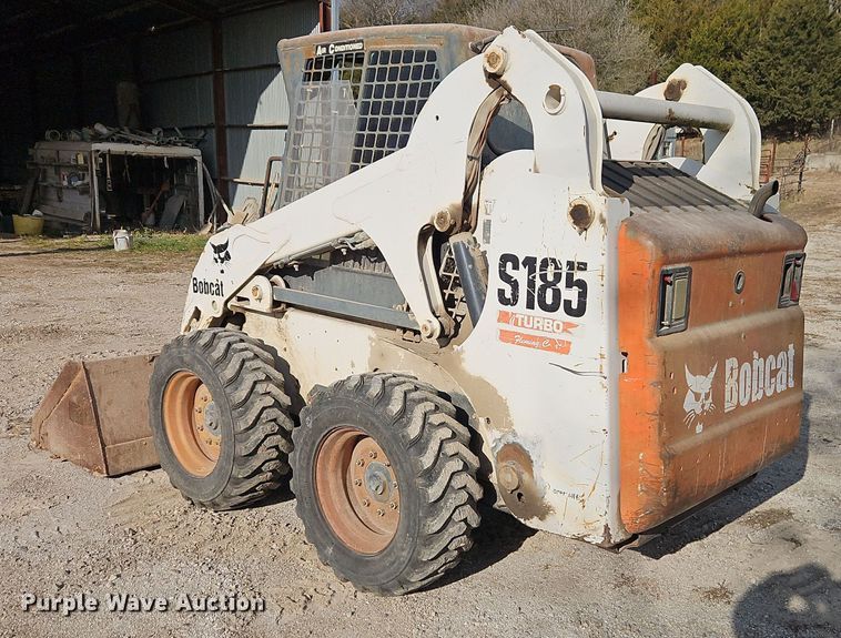 image for item EI8718 2003 Bobcat S185 skid steer loader
