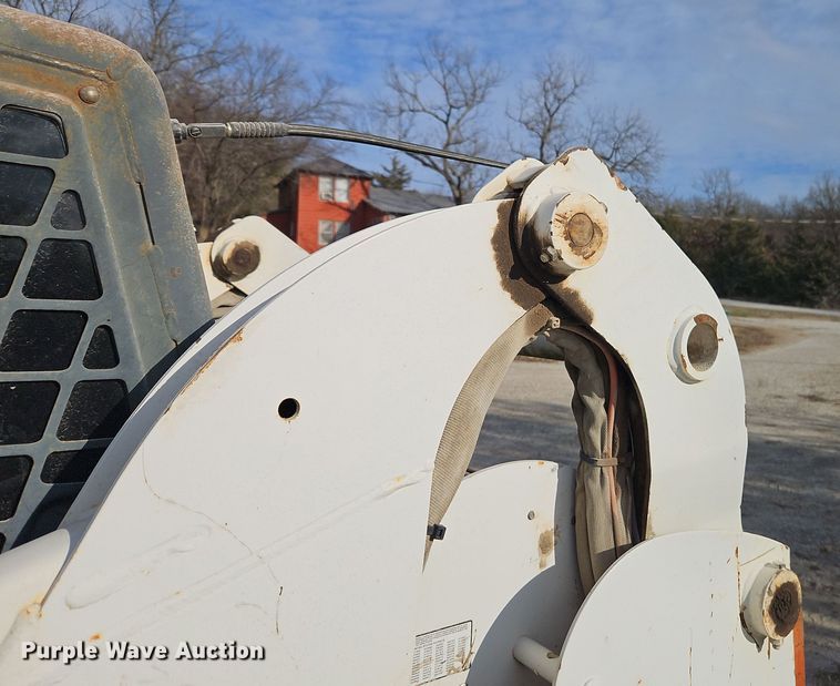 image for item EI8718 2003 Bobcat S185 skid steer loader