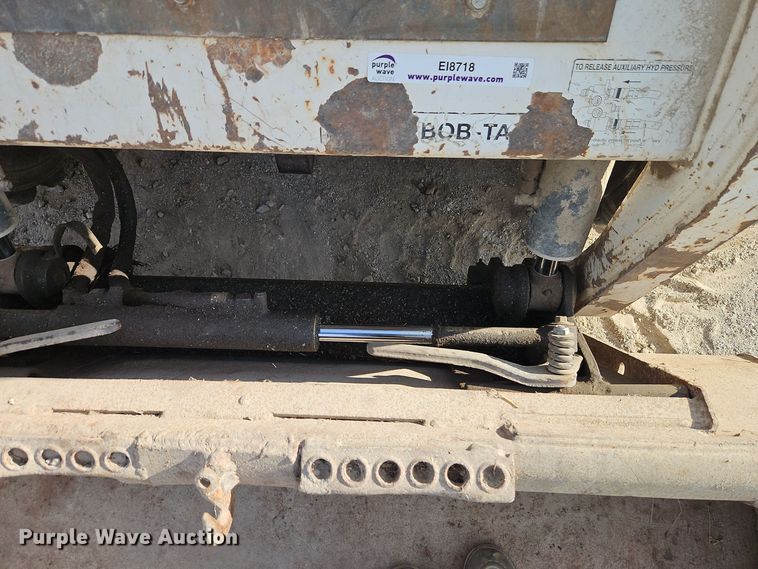 image for item EI8718 2003 Bobcat S185 skid steer loader