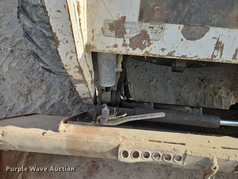 image for item EI8718 2003 Bobcat S185 skid steer loader