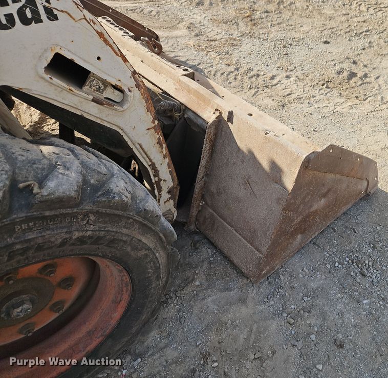 image for item EI8718 2003 Bobcat S185 skid steer loader
