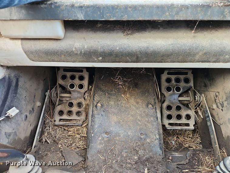 image for item EI8718 2003 Bobcat S185 skid steer loader