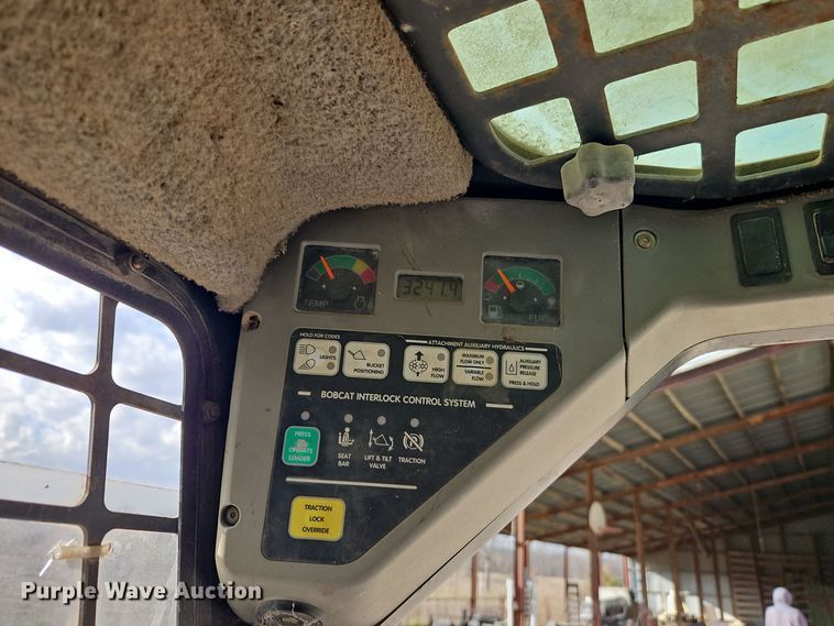 image for item EI8718 2003 Bobcat S185 skid steer loader