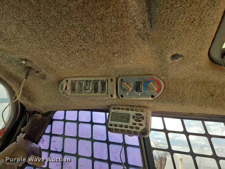 image for item EI8718 2003 Bobcat S185 skid steer loader