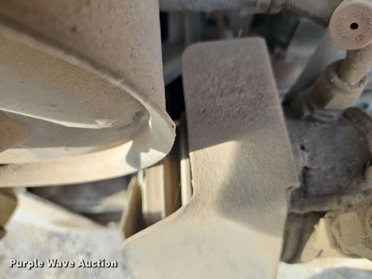 image for item EI8718 2003 Bobcat S185 skid steer loader