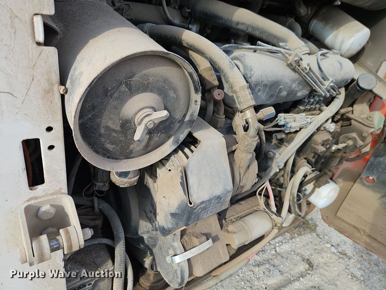 image for item EI8718 2003 Bobcat S185 skid steer loader