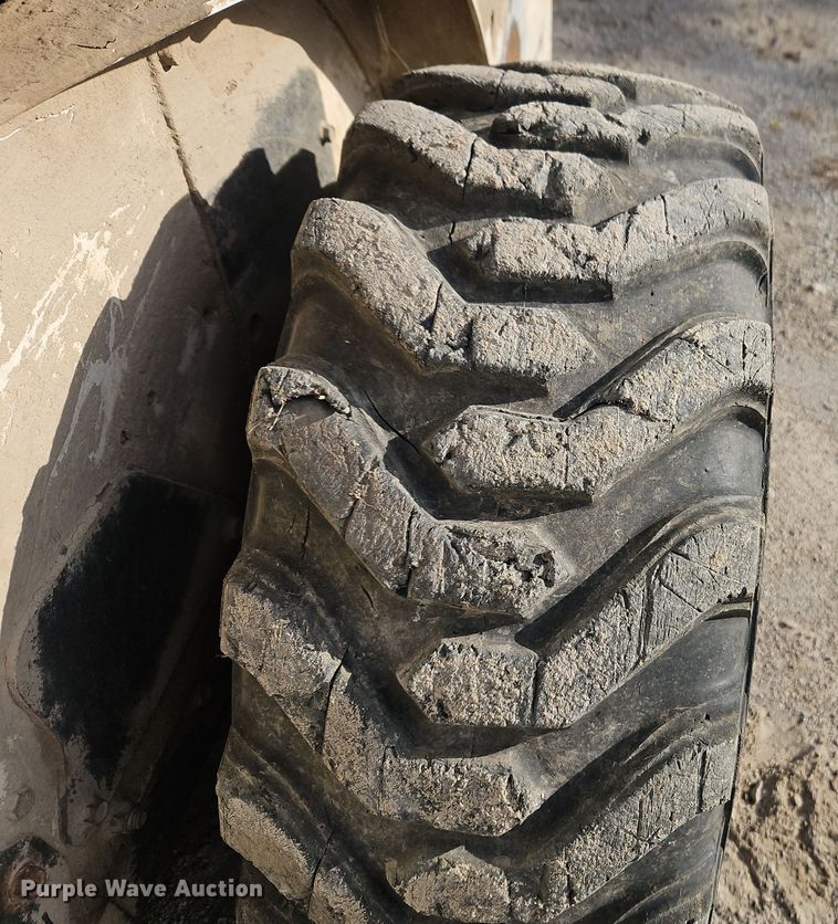 image for item EI8718 2003 Bobcat S185 skid steer loader